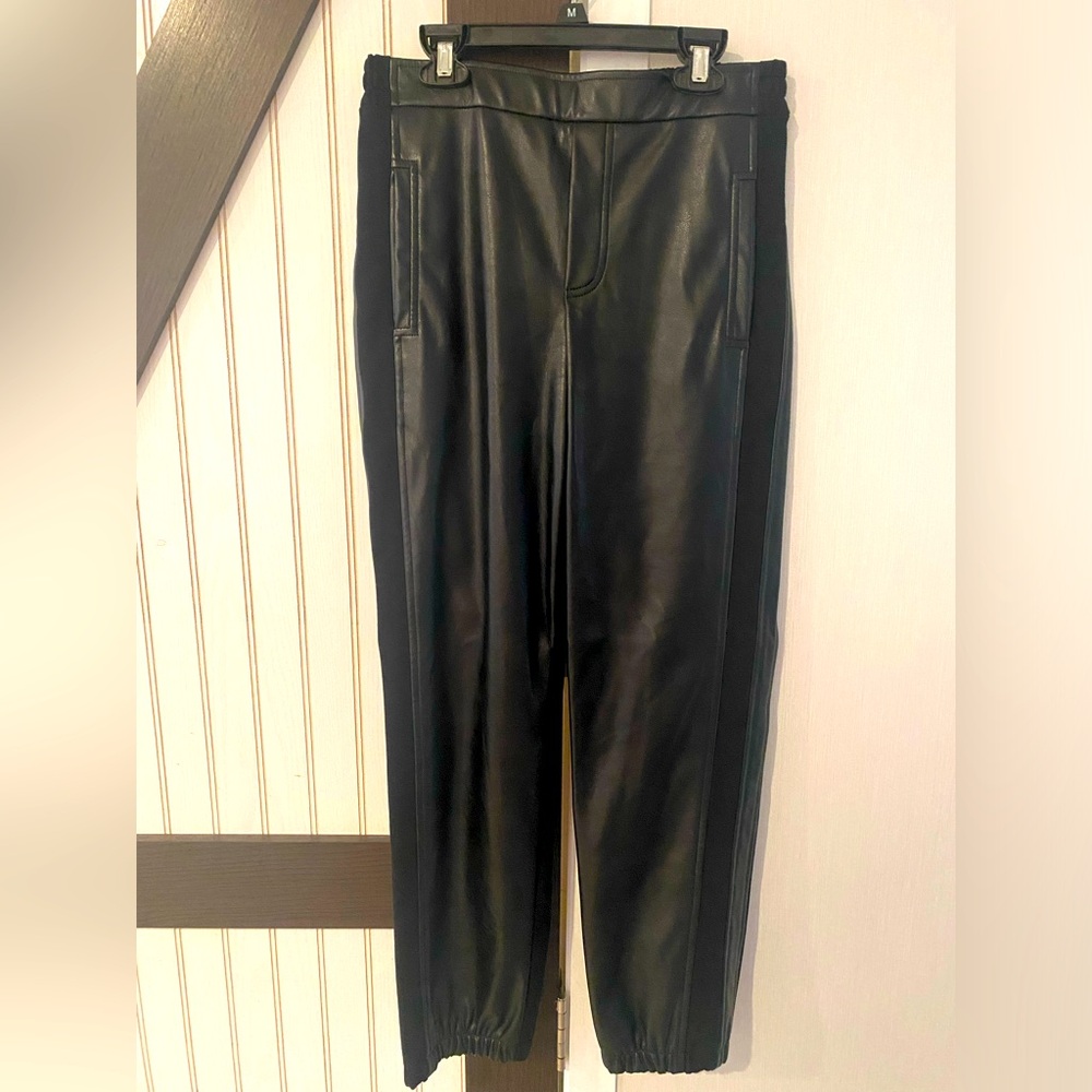 Joseph Ribkoff Faux Leather Jogger With Pockets‎ Size Small Pull On